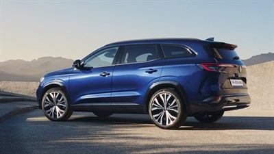 E-Tech full hybrid - lower emissions - Renault