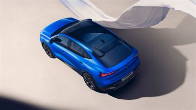 advantages of plug-in hybrid E-Tech